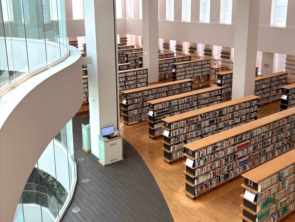 高崎市立中央図書館は県内トップクラスの本がある
