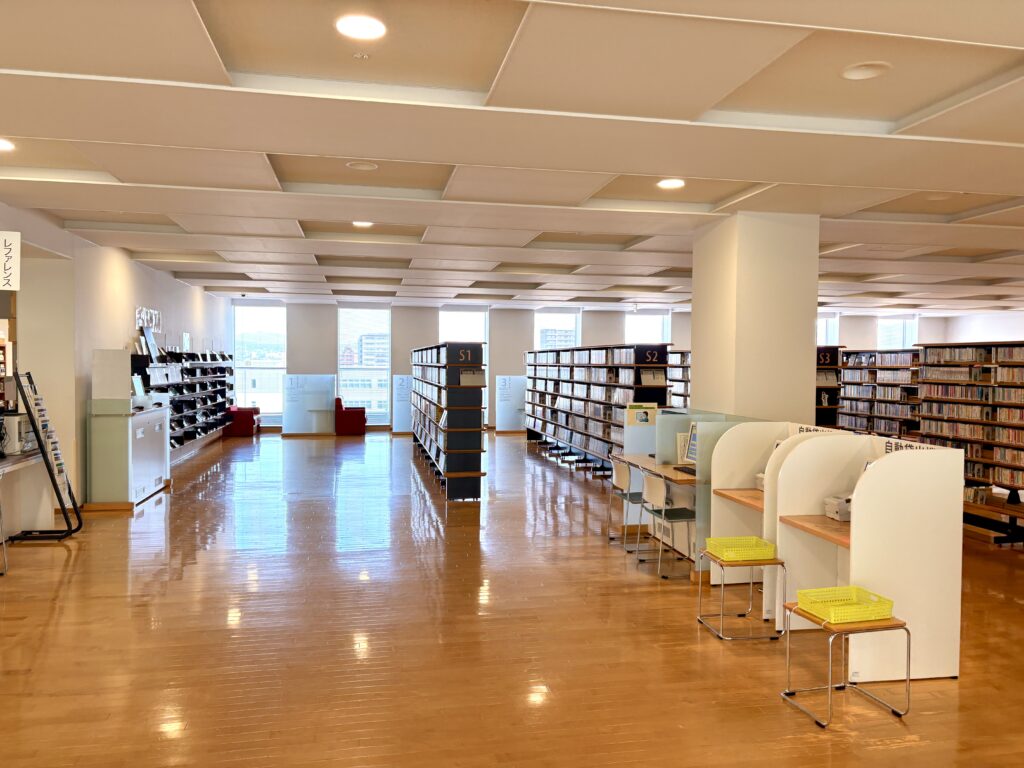 PCでの図書館内の本検索も可能