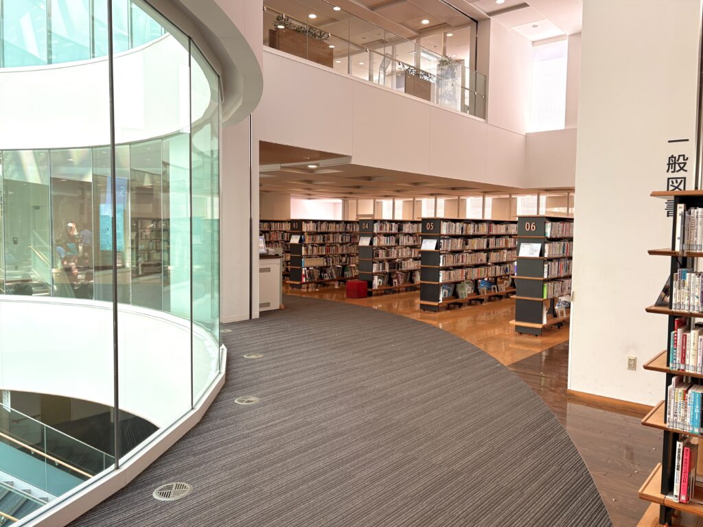 高崎市立中央図書館のブース
