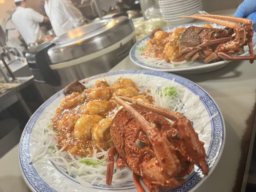 コース料理の伊勢海老