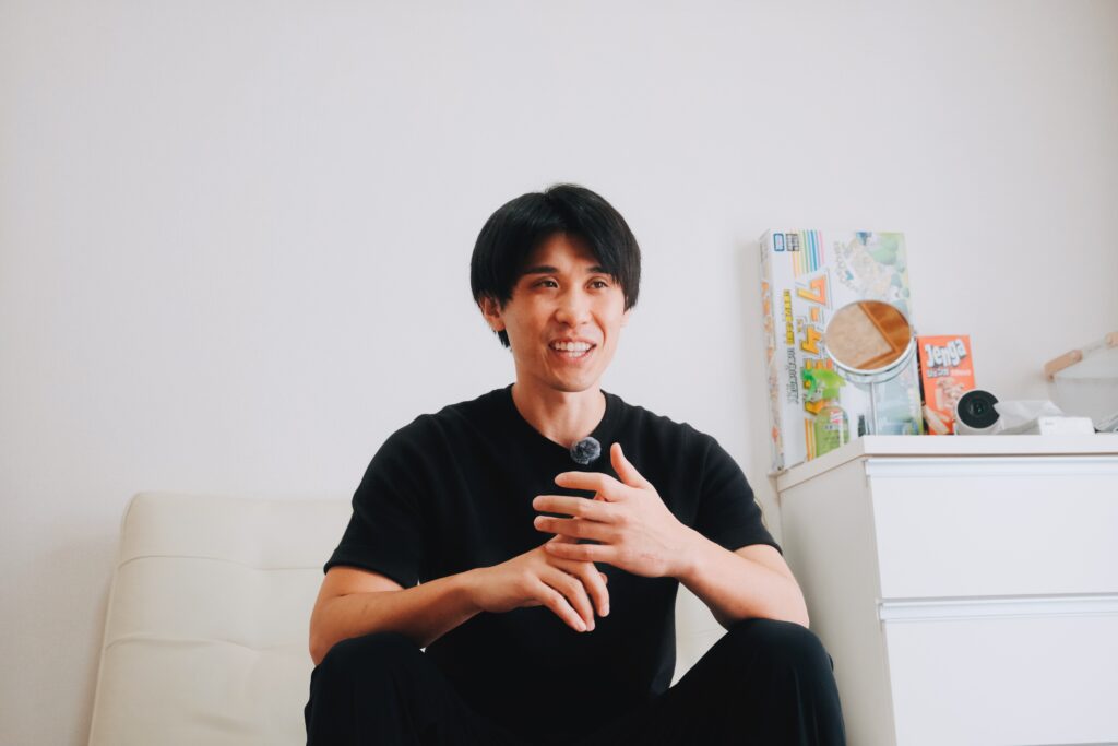 インタビューに受け答えする株式会社Lema Works 代表　新井さん